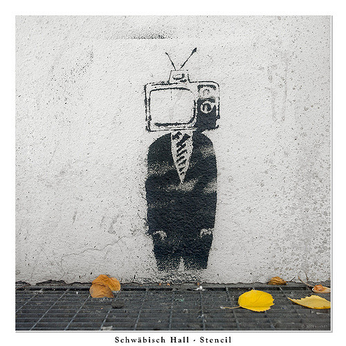 TV Man in the Autumn - photo by flickr user sualk61